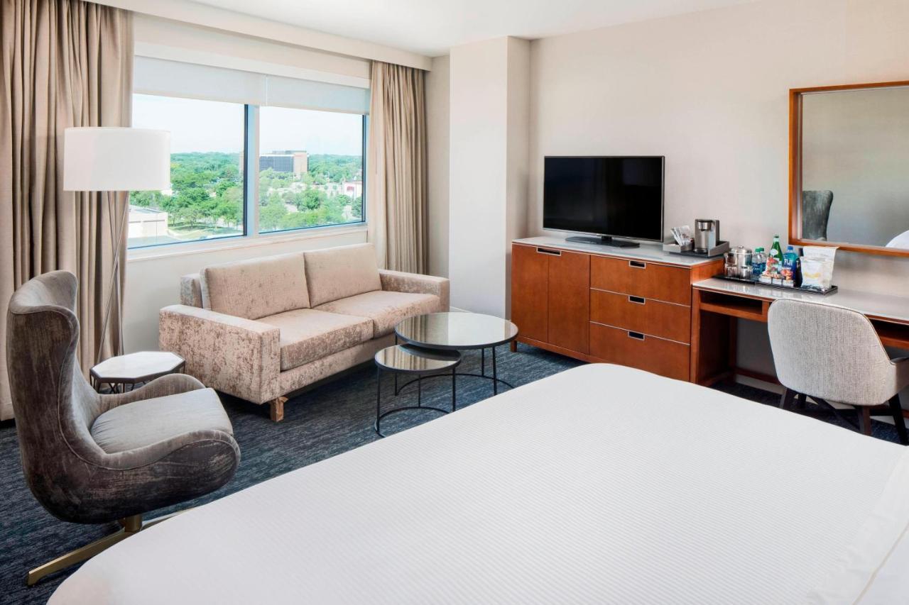Deluxe Deluxe Room 1 King