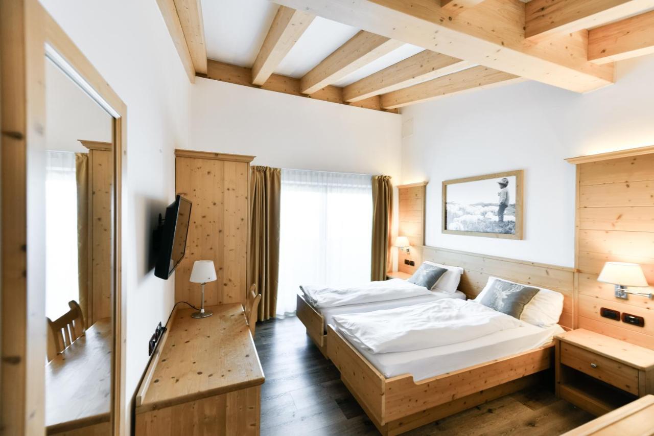 Superior Double or Twin Room,1499072041:JPEG