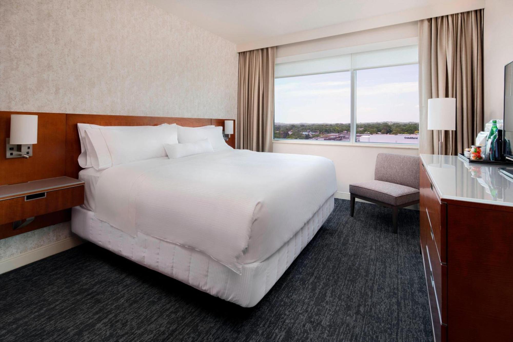 Club Suite 1 King