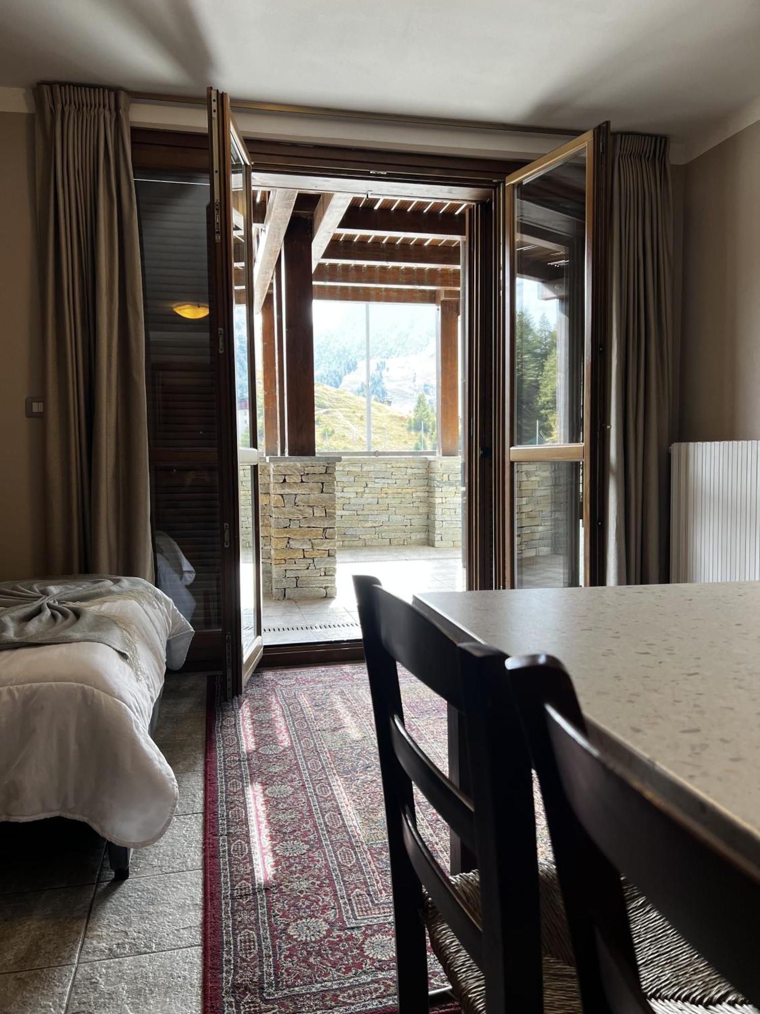 One-Bedroom Apartment Mountain View