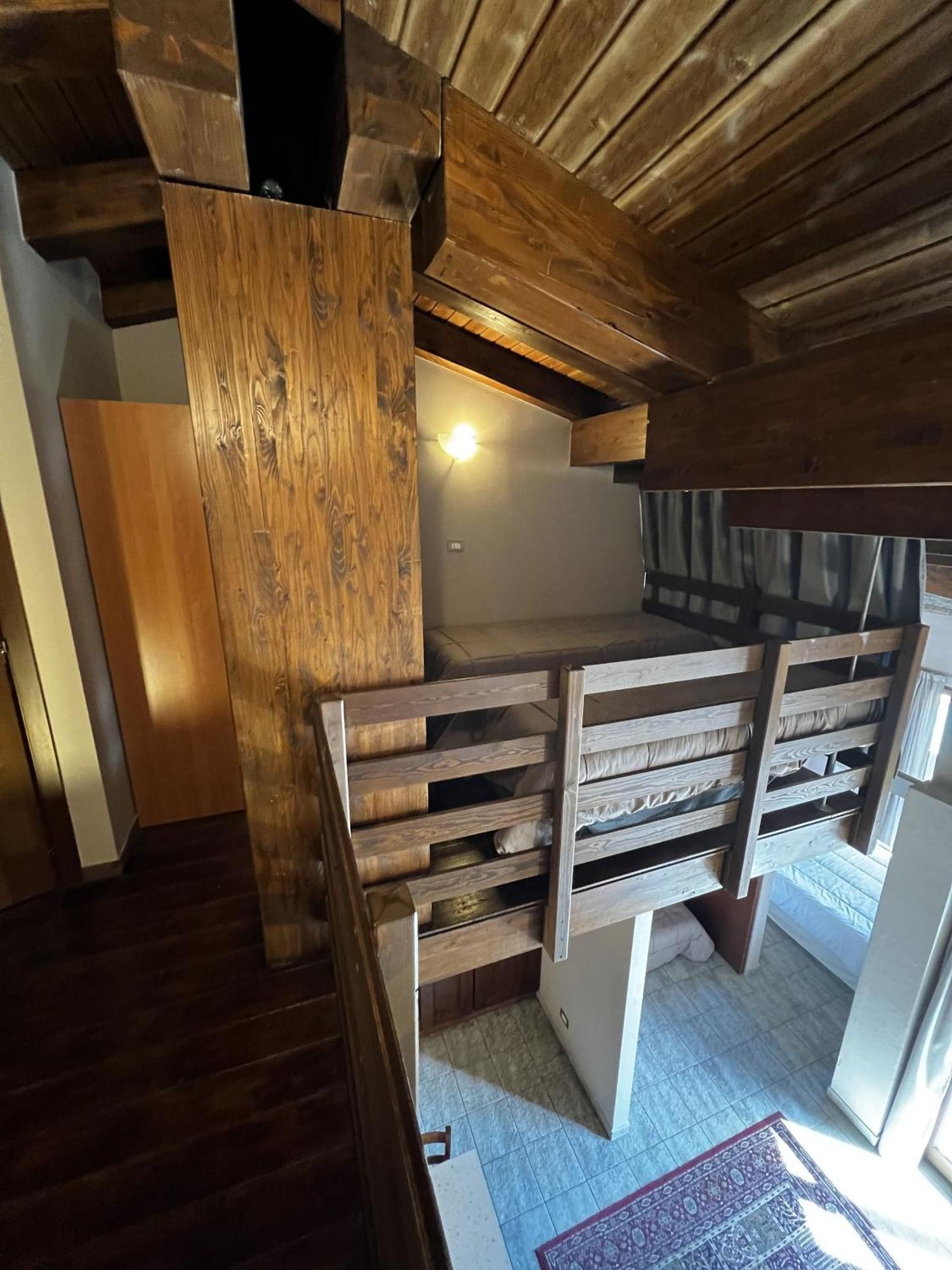 Large Two-Bedroom Apartment Double Balcony Mountain View Split Level