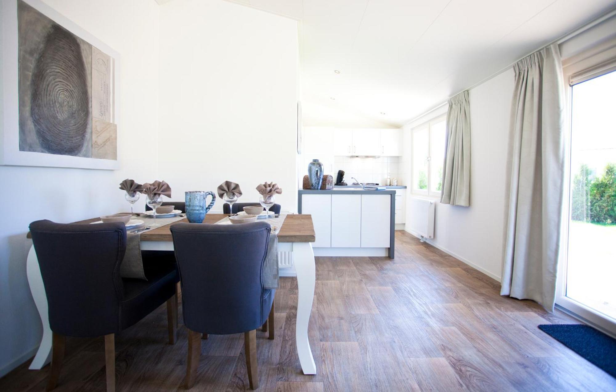 Chalet met 2 slaapkamers Veranda 4