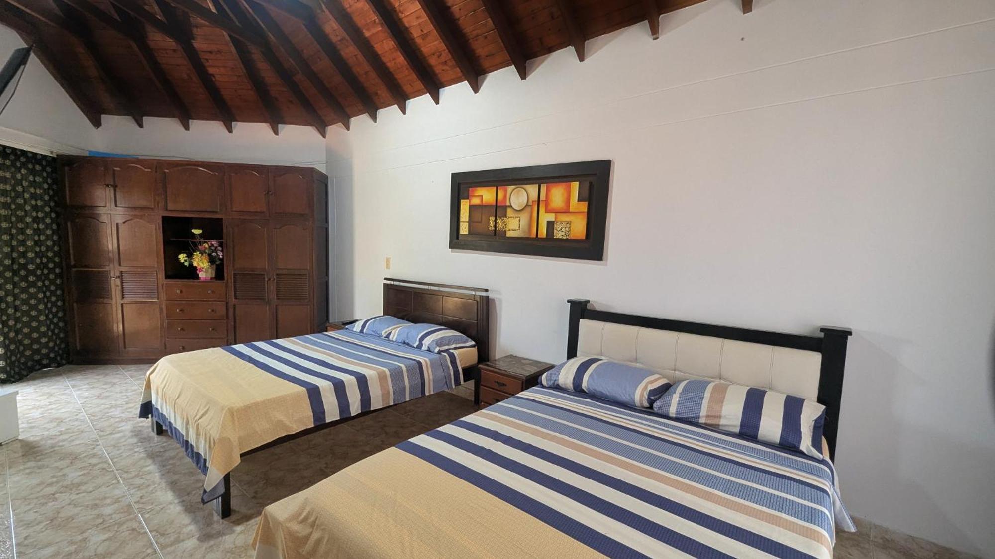 Habitación Doble Estándar con 2 camas dobles