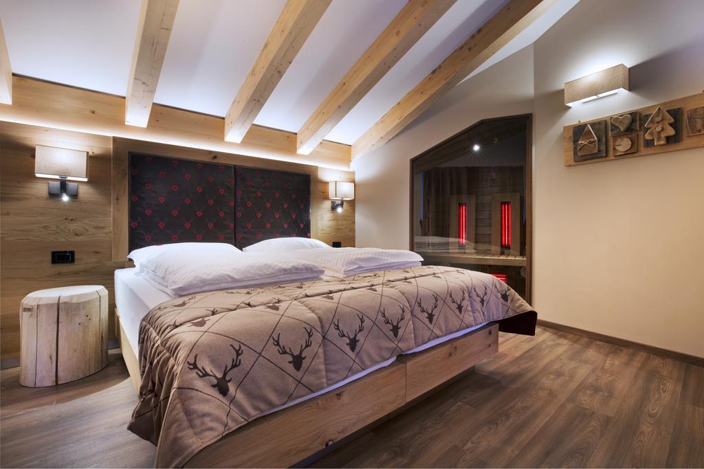 Superior Suite Private Sauna