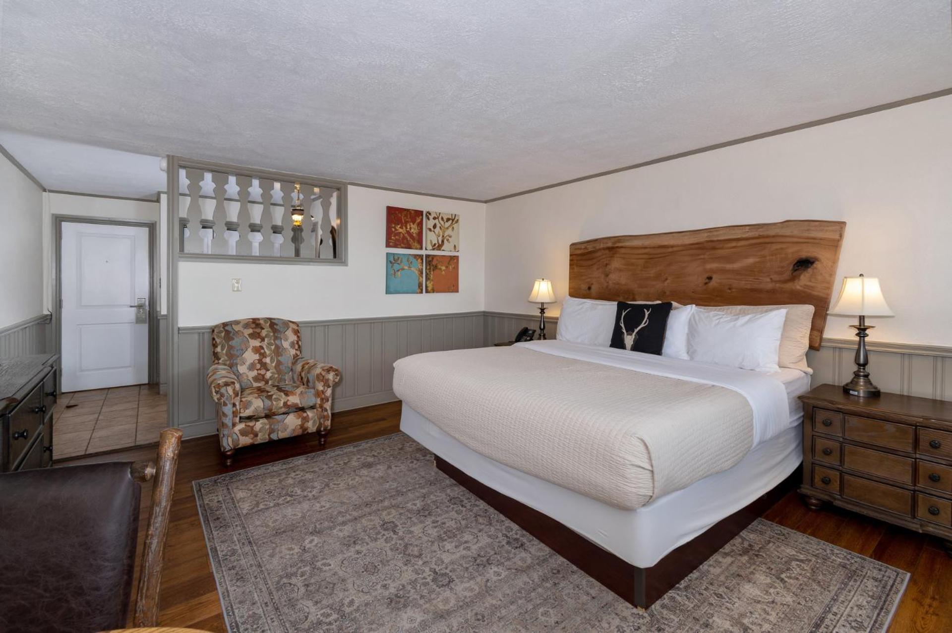 Double Room with Mountain View