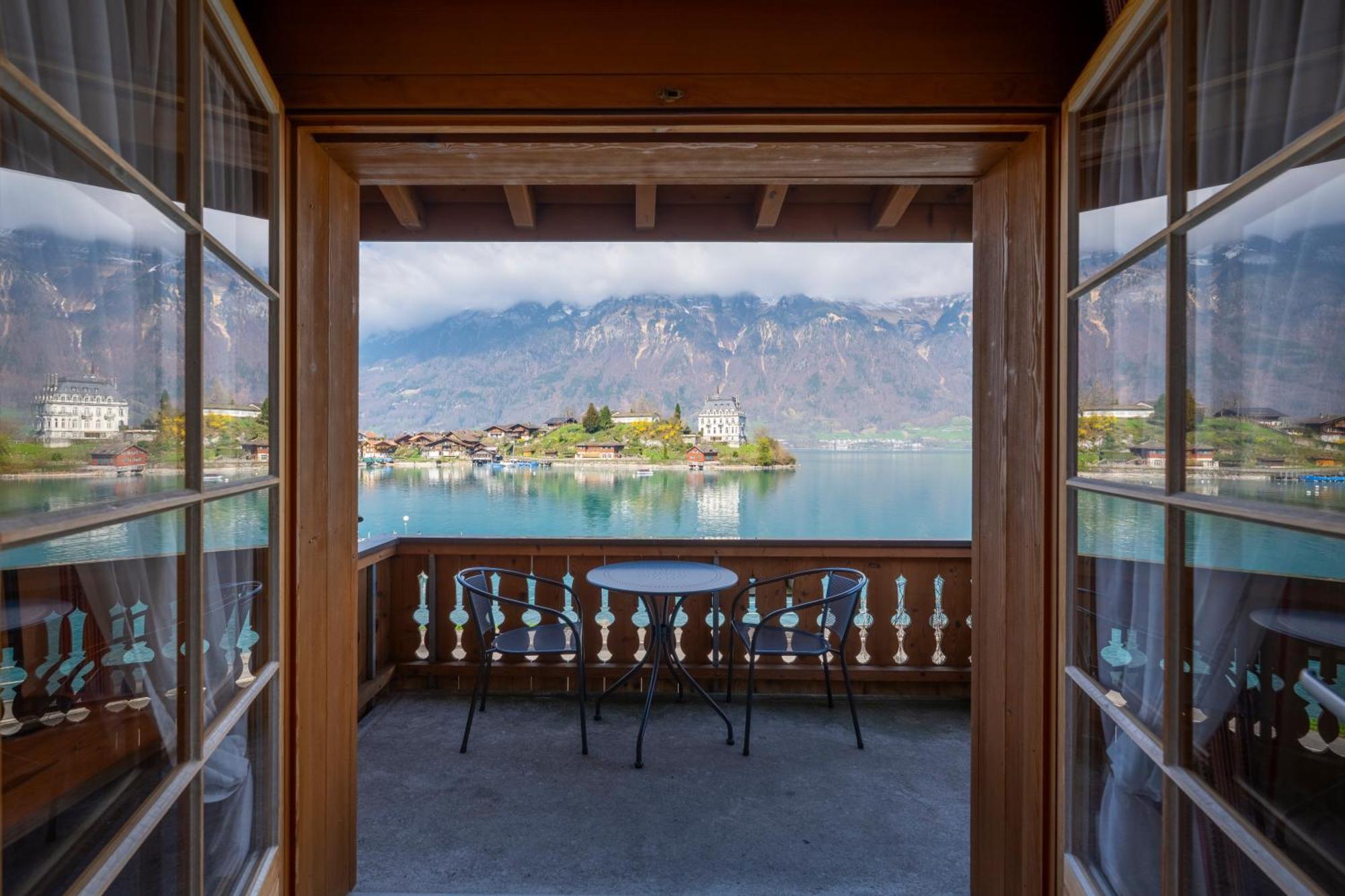 Rasta's Room Lake View