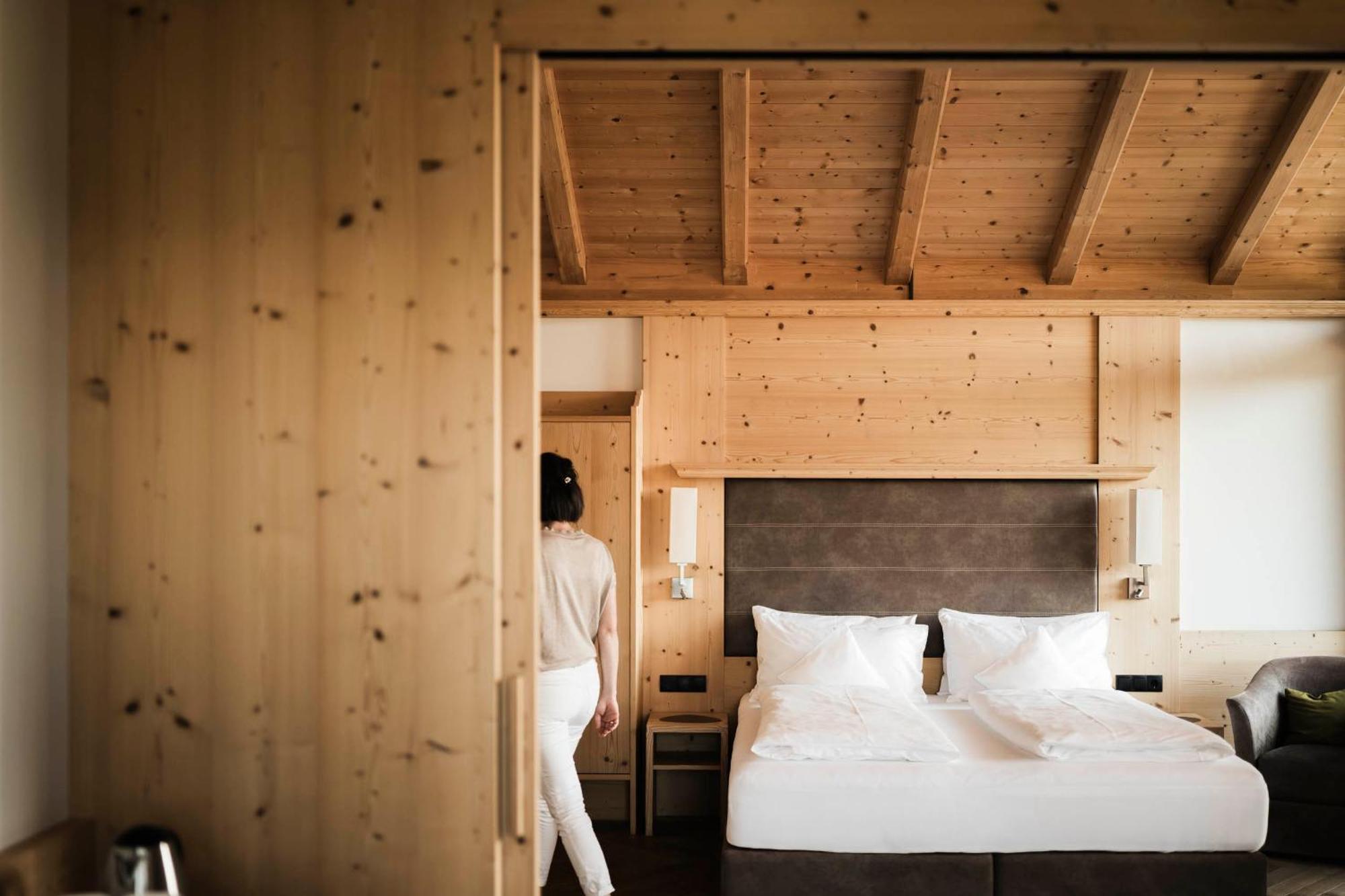 Junior Suite with Mountain View