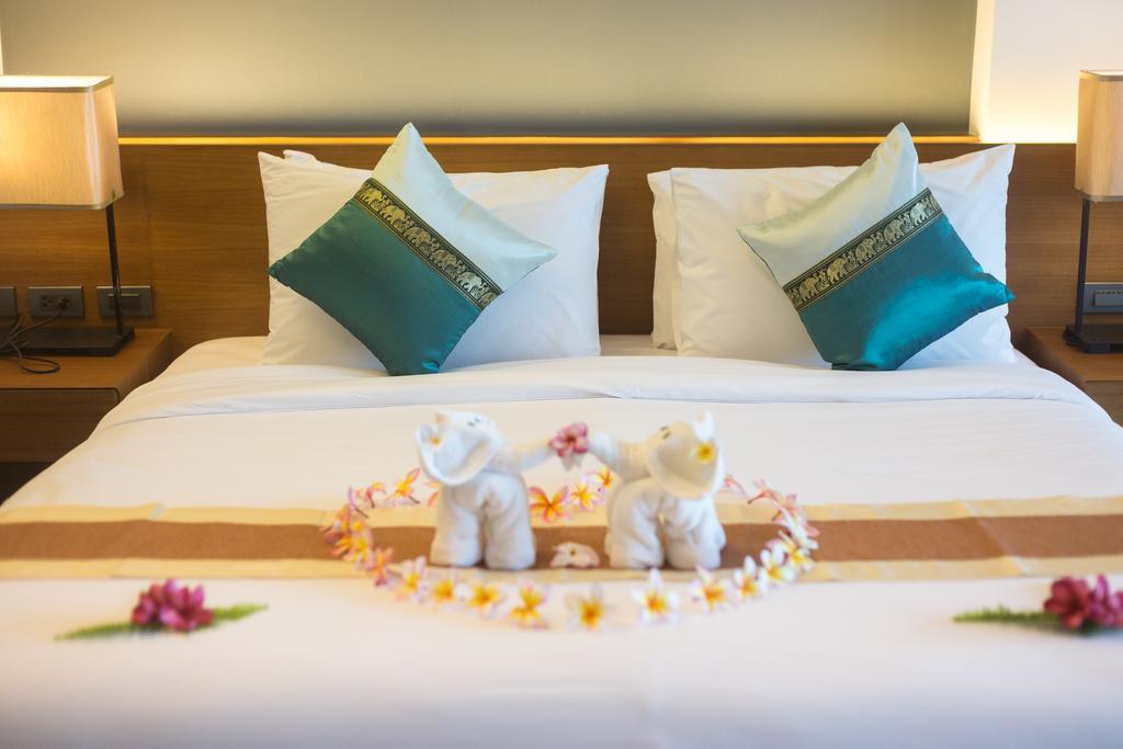 Junior Suite with Spa Bath