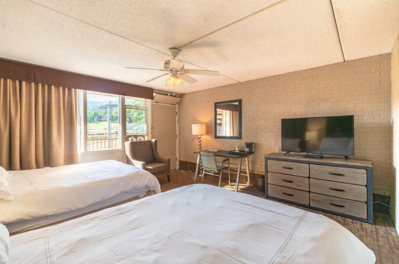 Superior Queen Room Two Queen Beds