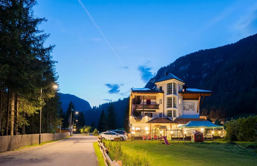 Chalet Pineta Relax Location-1