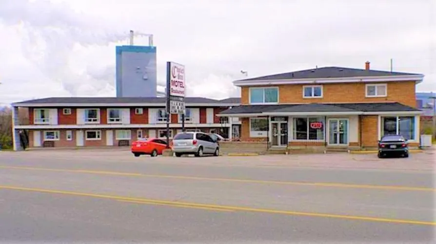 Chalet Inn Motel-1