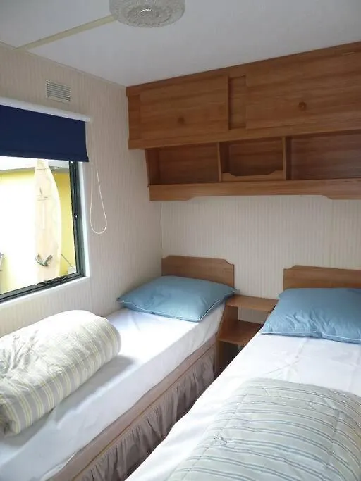 Chalet K2 op de Holle Poarte te Makkum-1