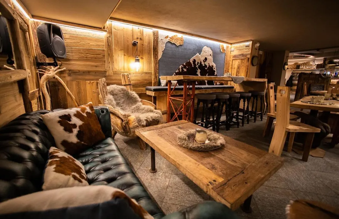 Chalet Hotel Dragon-1