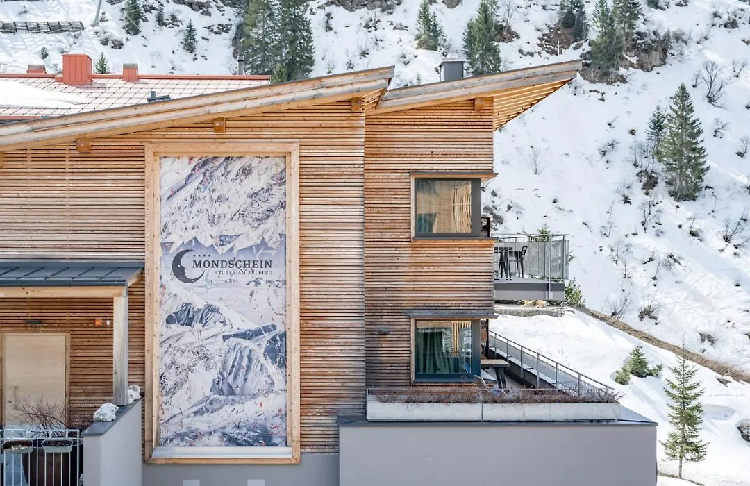 Mondschein Chalet Ski-In Ski-Out-1