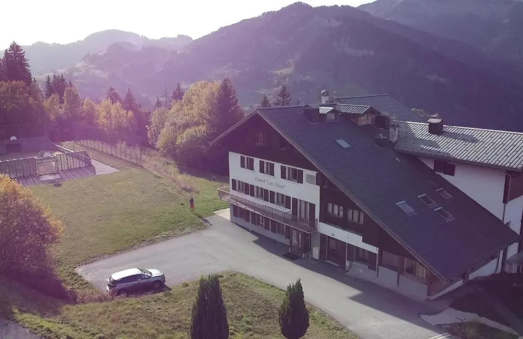 Chalet Les Pieux-1