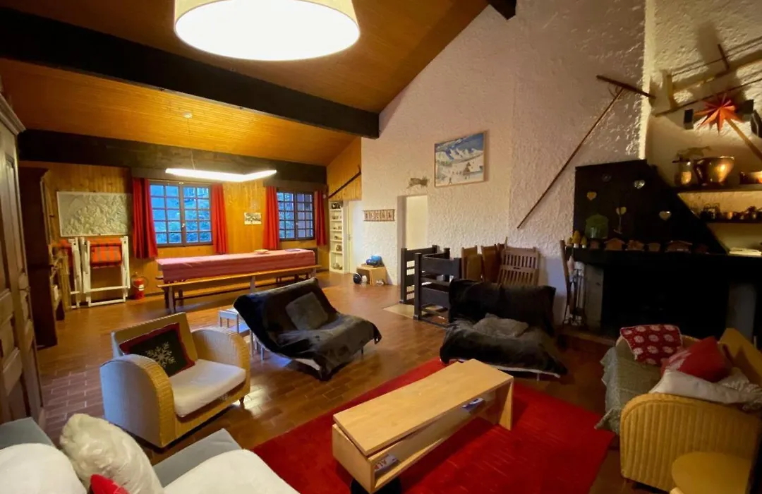 Chalet savoyard 8 pers, 4 chambres, parking privé - FR-1-459-202-1