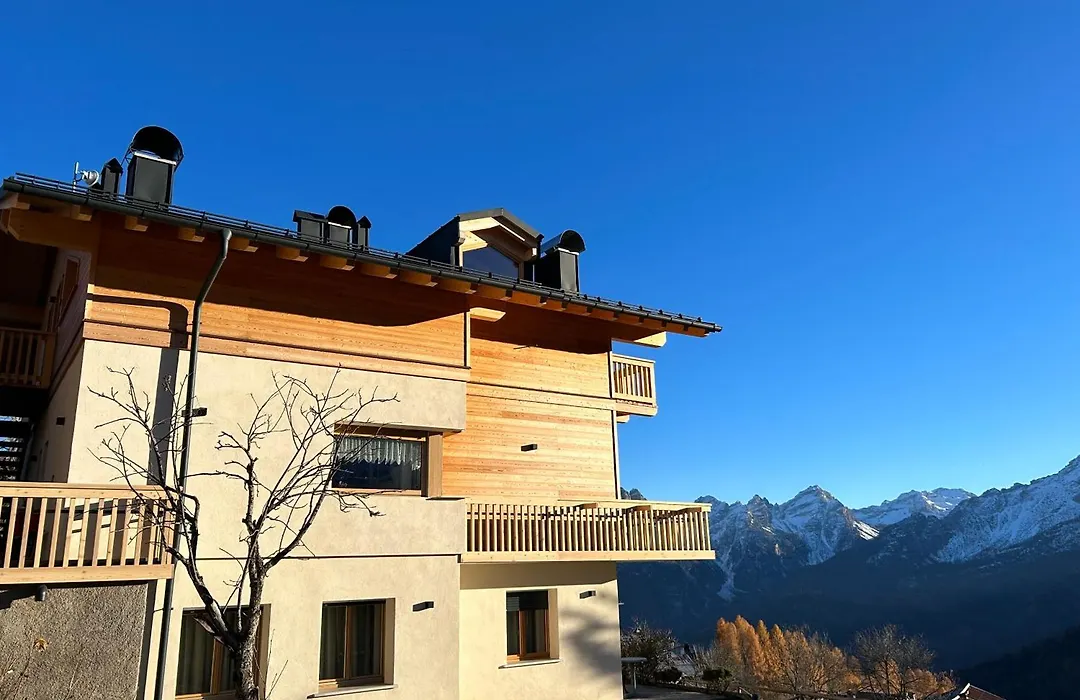 Chalet M-1
