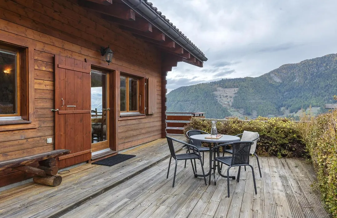 La Taniere - Cozy Chalet With Incredible Views And Parking-1