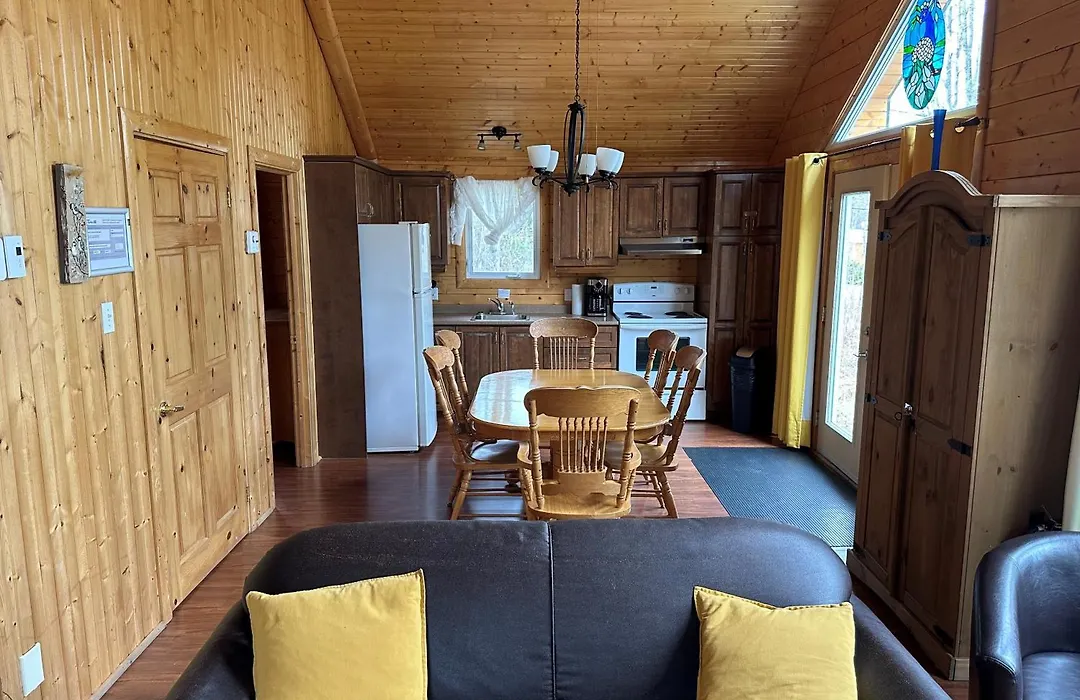 Chalets et Spa Lac Saint-Jean-1