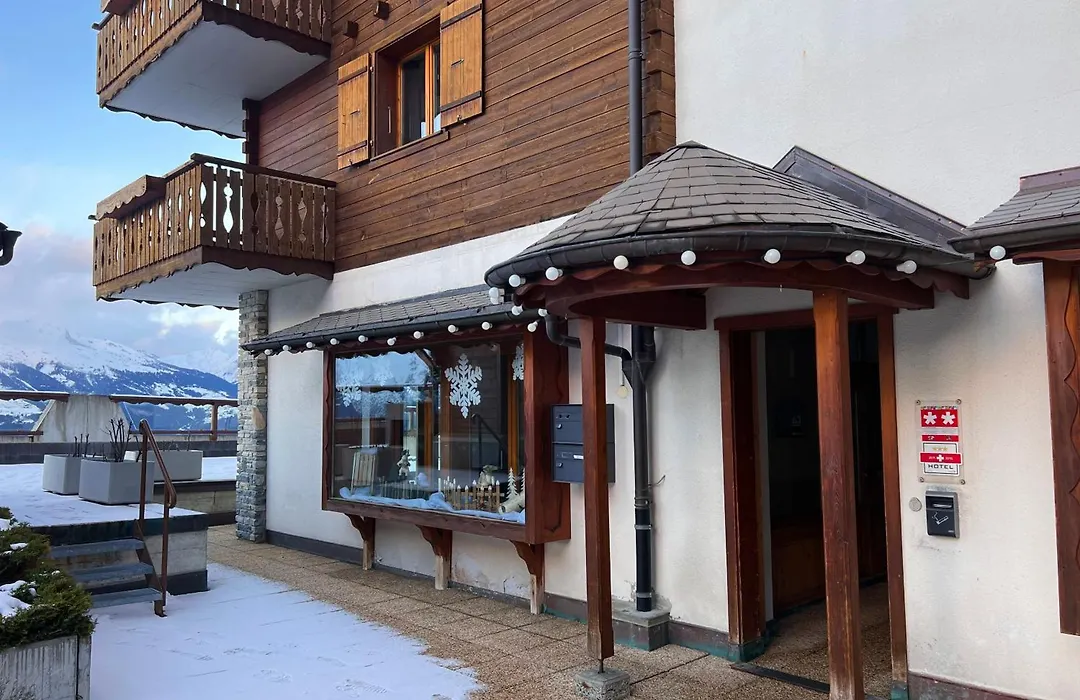 Hotel Chalet Royal-1