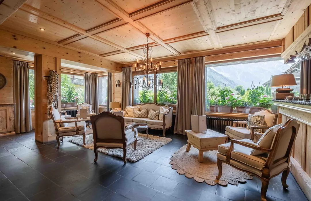 Chalet-Hôtel Hermitage-1