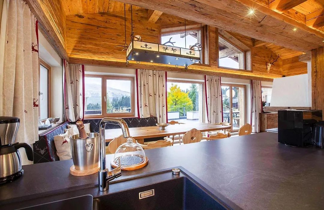 Chalet In Koenigsleiten With Mountain Views & Spa-1