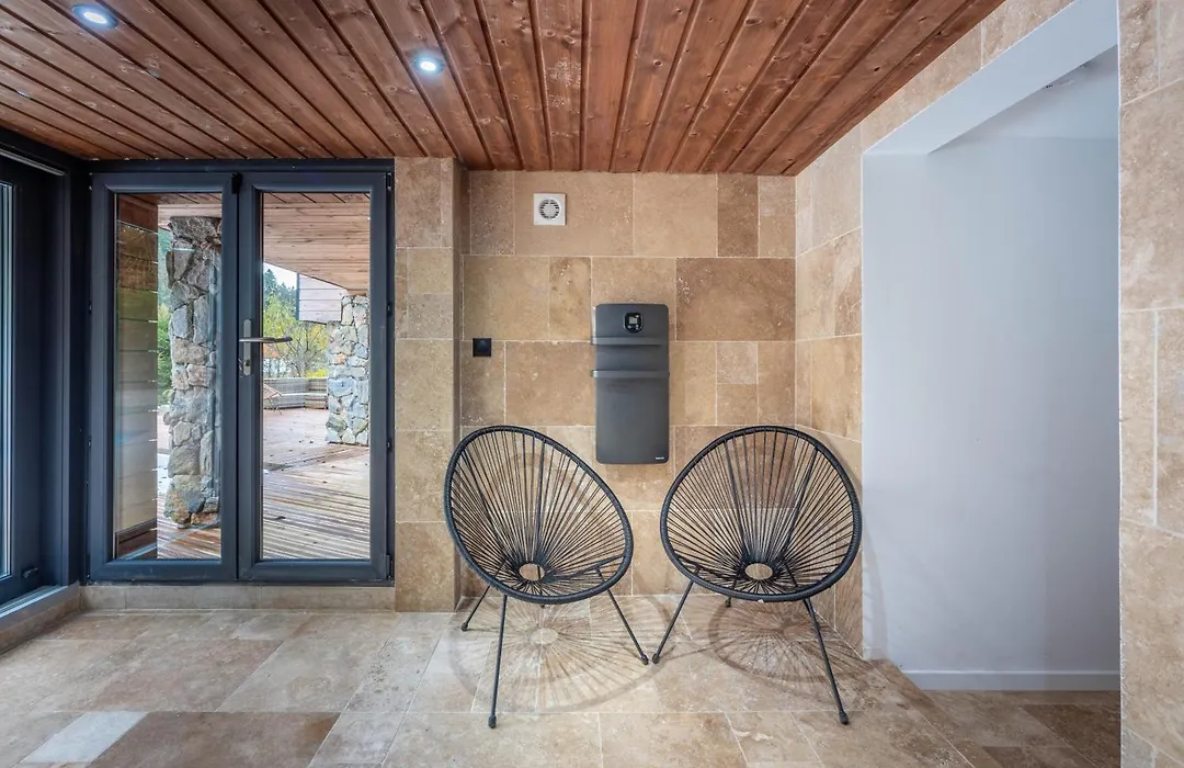 Chalet La Perle Verte, luxe, piscine, spa et sauna-1