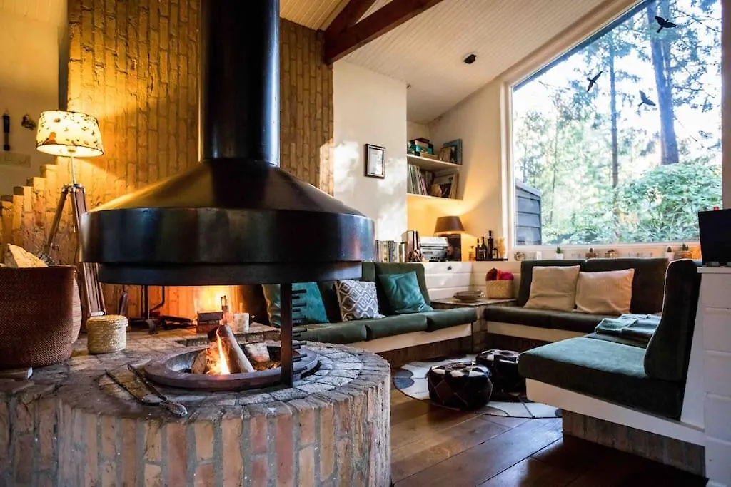 Paulus aan de bos met hot tub-1