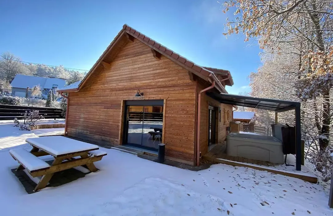 Le Hygge Chalet Gérardmer-Spa-1