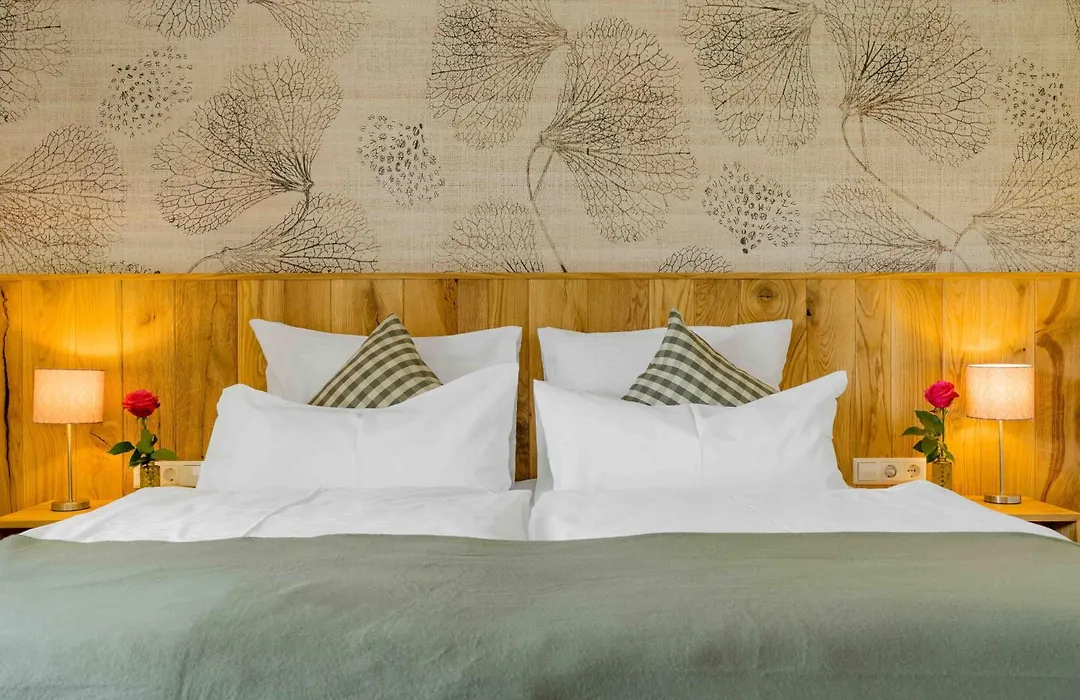 Chalet An der Brunnader-Ihr perfekter Rückzugsort in der Bayerischen Toskana-Überwiegend mit Klima-3Geh-Min zur Therme-1
