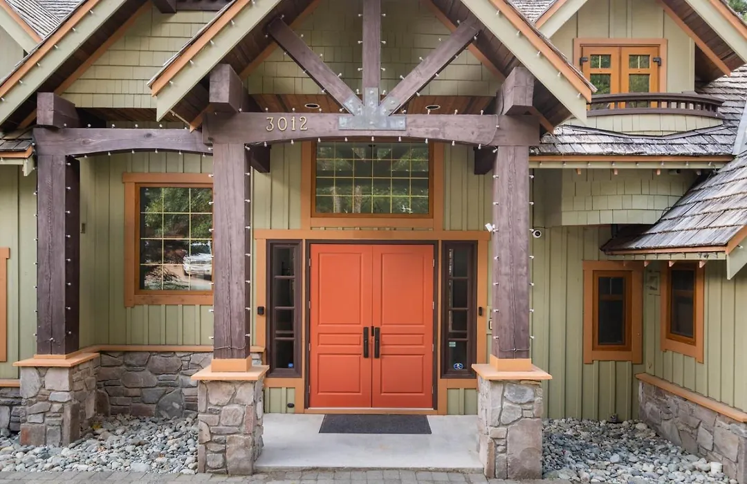 Alpine Whistler Retreat By Outpost Whistler-1