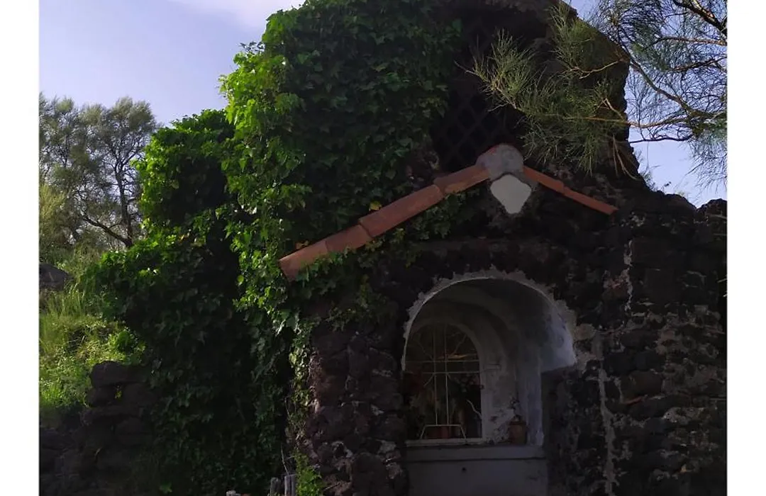 Rifugio Il Ginepro dell'Etna-1