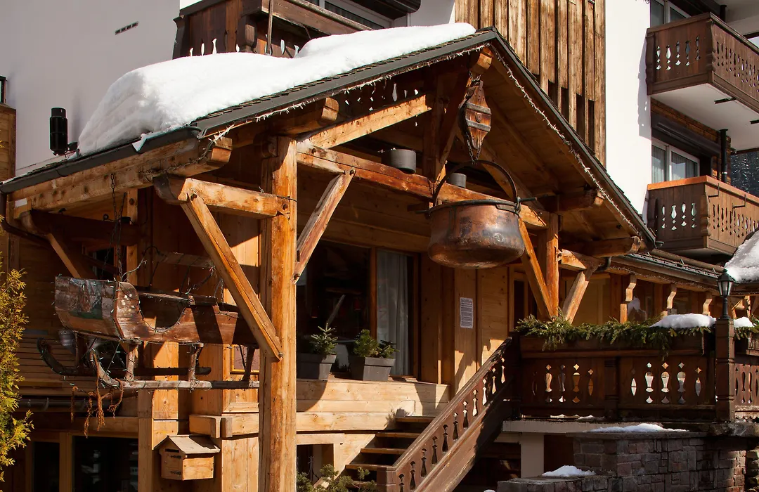 Chalet-Hotel La Marmotte, La Tapiaz & Spa, The Originals Relais-1