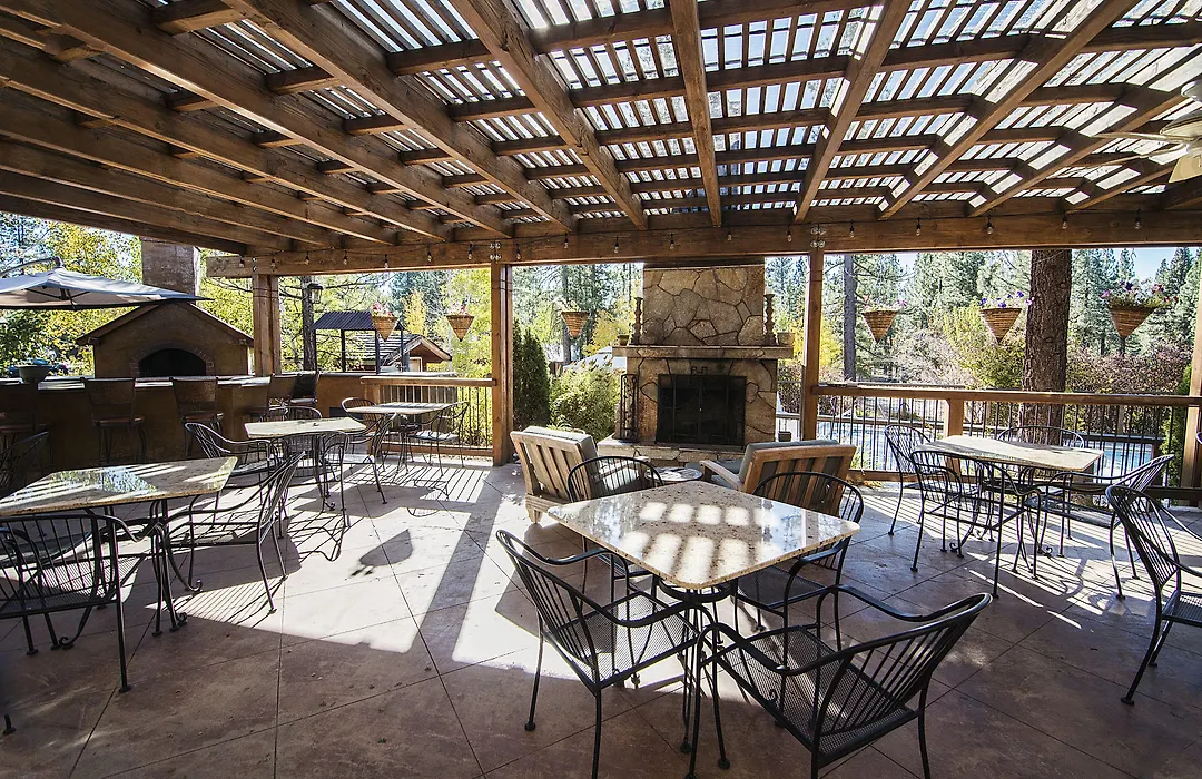 Chalet View Lodge-1