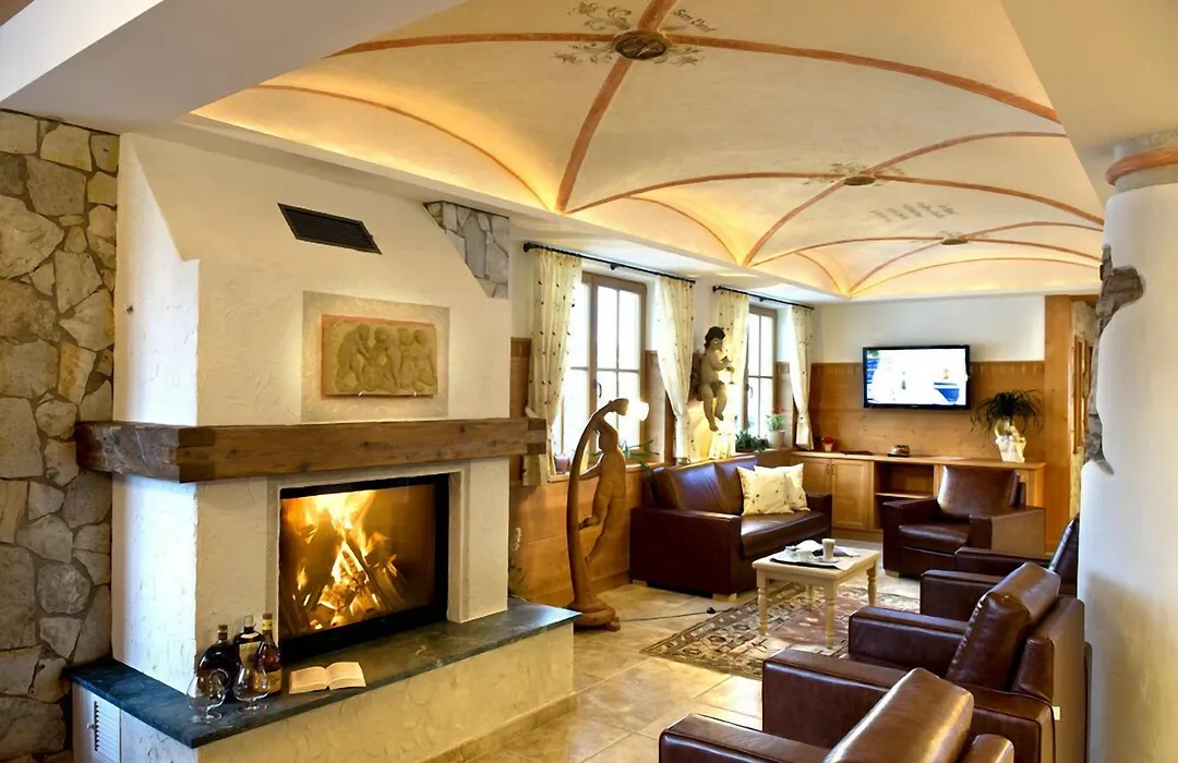 Hotel Chalet Tianes - Alpine Relax-1