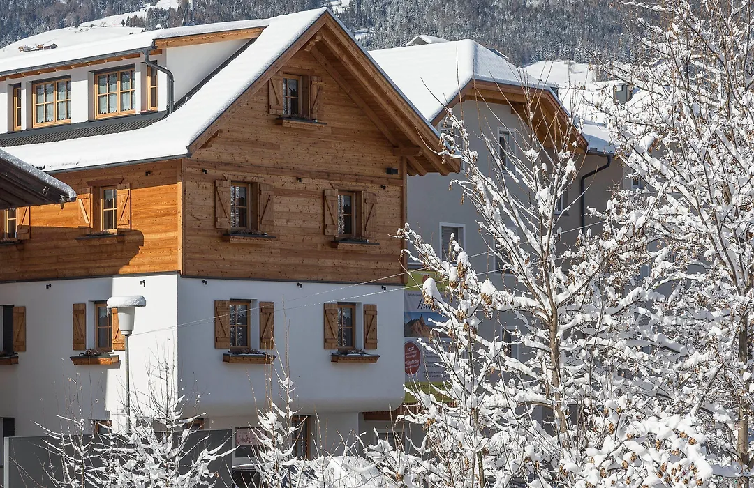 Chalet Tyrolian Apartments - By Familiaris - Pools 500 Meters-1