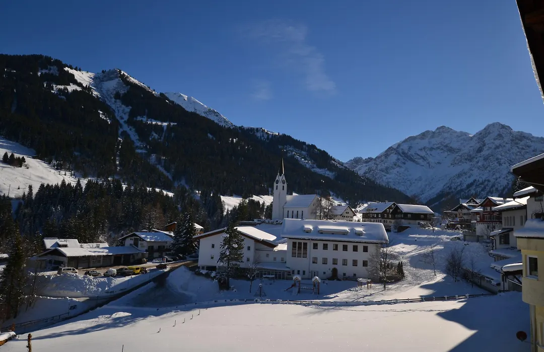 Alp-Chalet-1