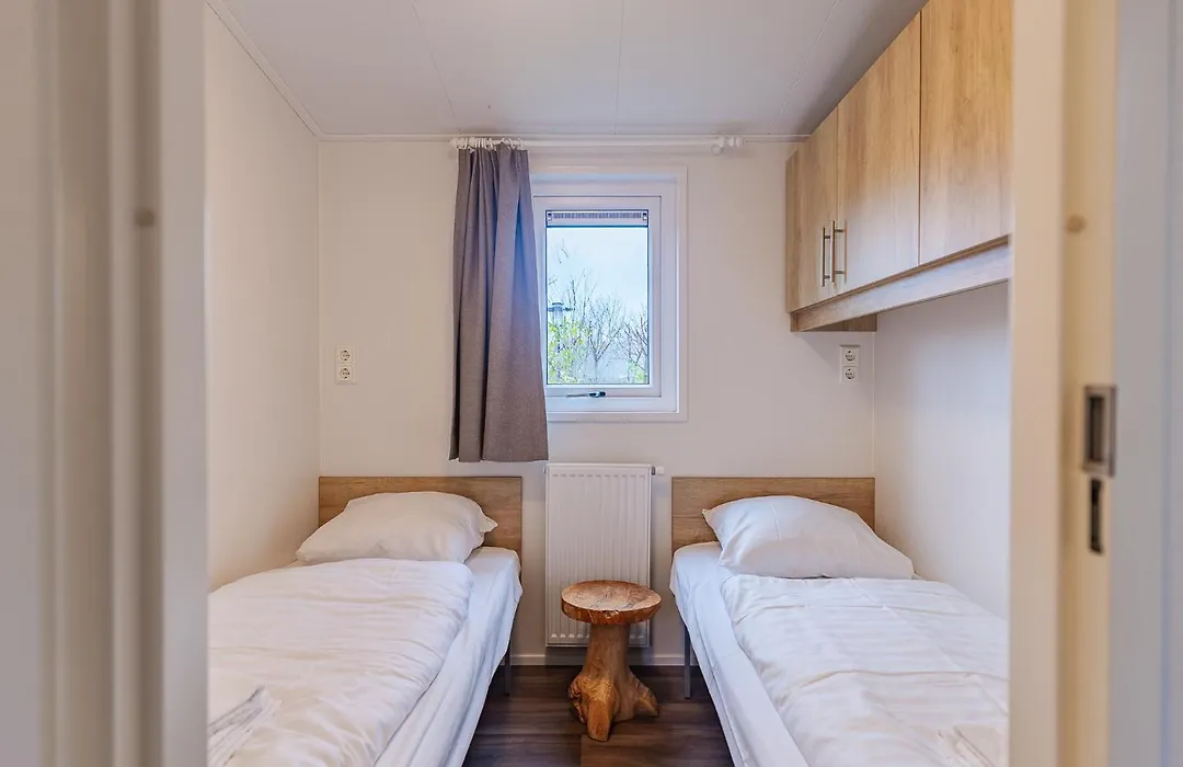Welcome in - Chalet 'Zeeland' - Camping Duinhoeve | Comfortabel familiechalet | Huisdiervriendelijk-1