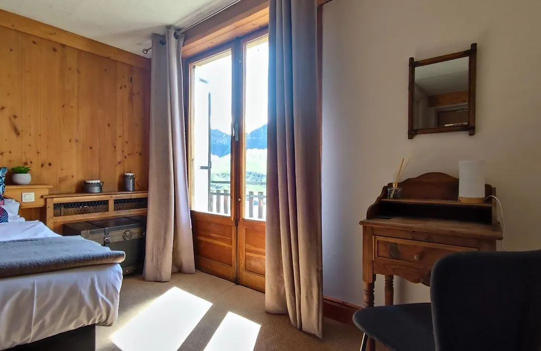 Chalet De Roselend-1