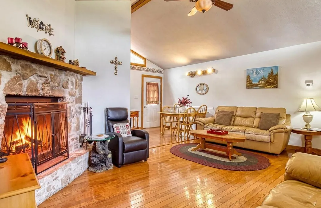 Amazing Grace-Cozy Cabin Retreat In The Smokies-1