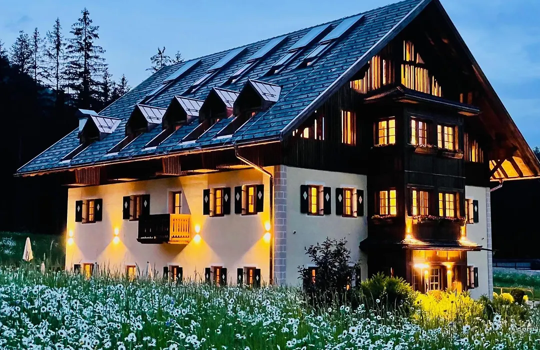 Natura Boutique Chalet Wellness Spa-1