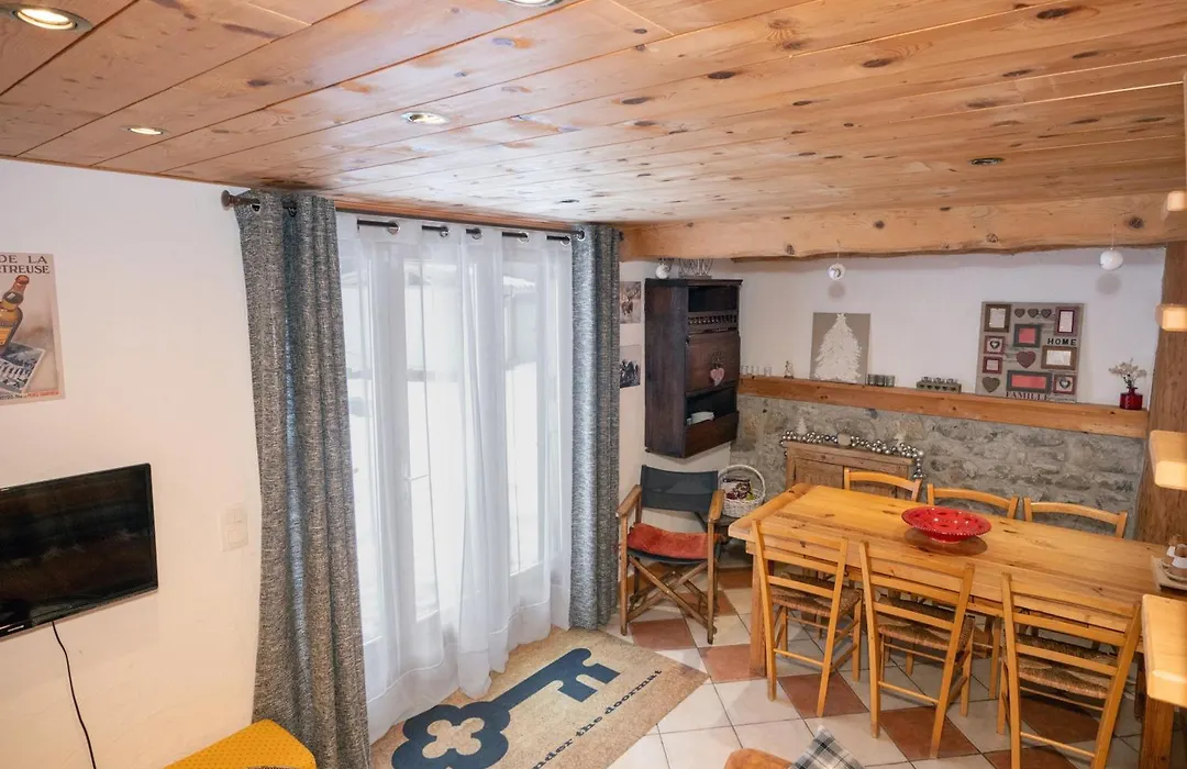 Au Chalet Du Planolet-1