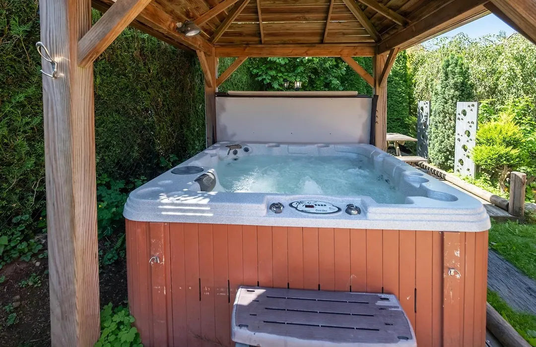 Chalet Du Pont Des Fées-1