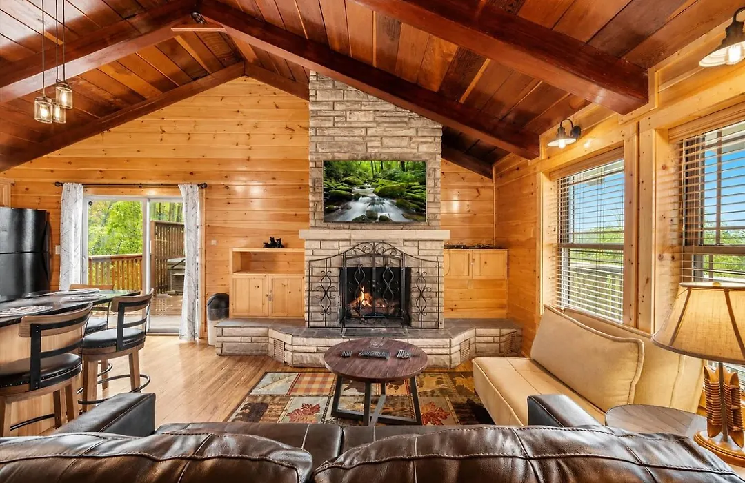 Honey Bee Hideaway Your Sweet Mountain Escape-1