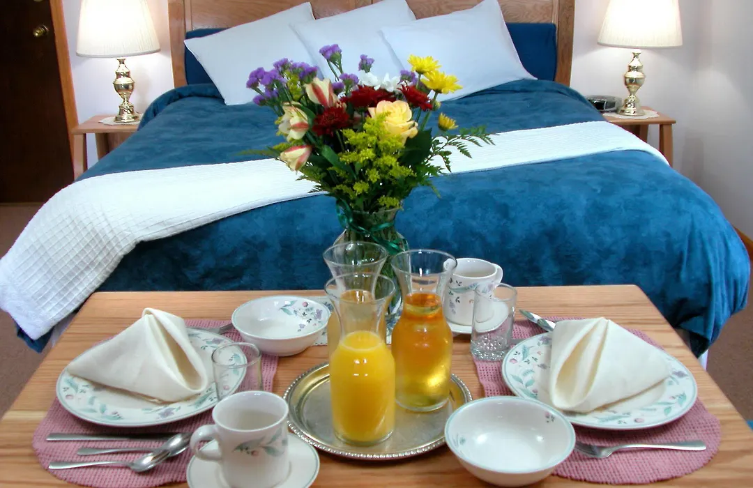 Chalet Inn Bed & Breakfast-1