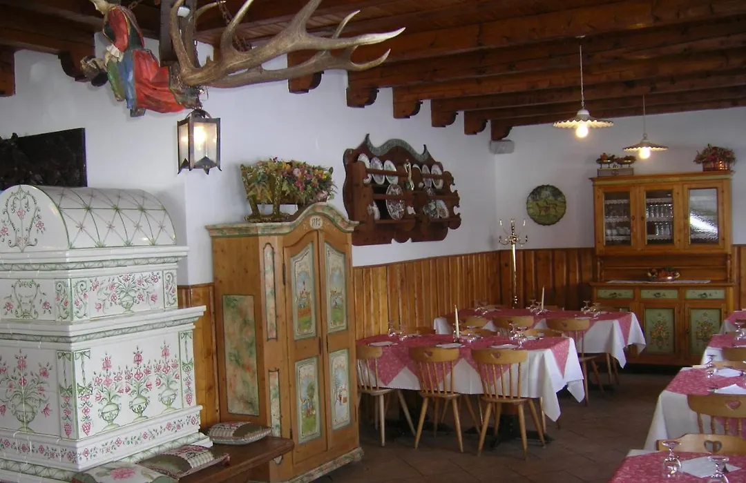 Albergo Chalet Lago Antorno-1
