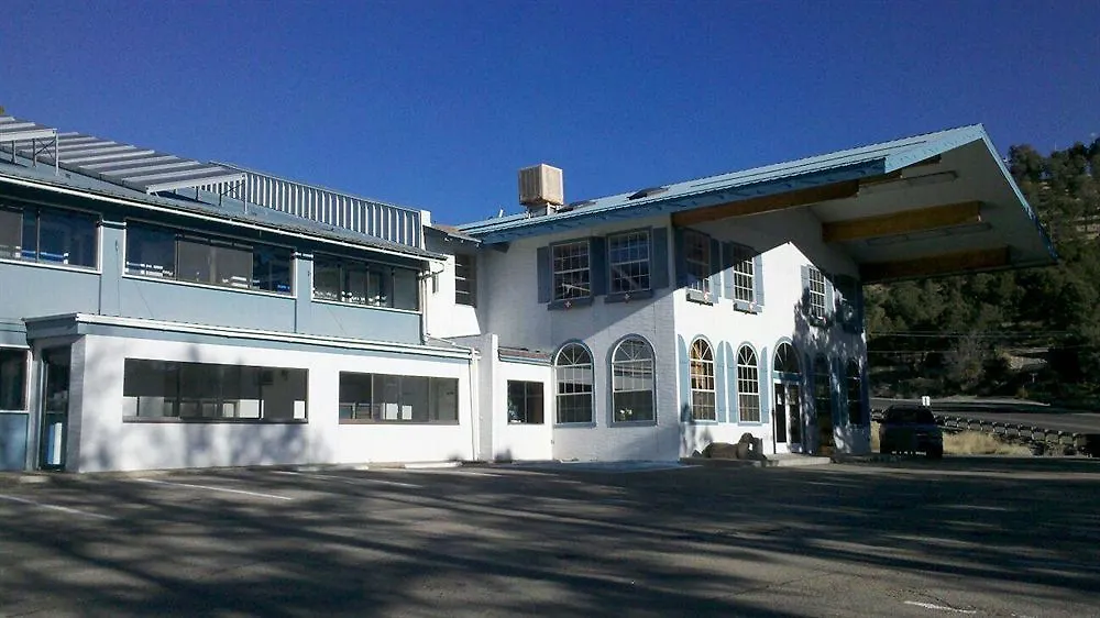 Swiss Chalet Inn-1
