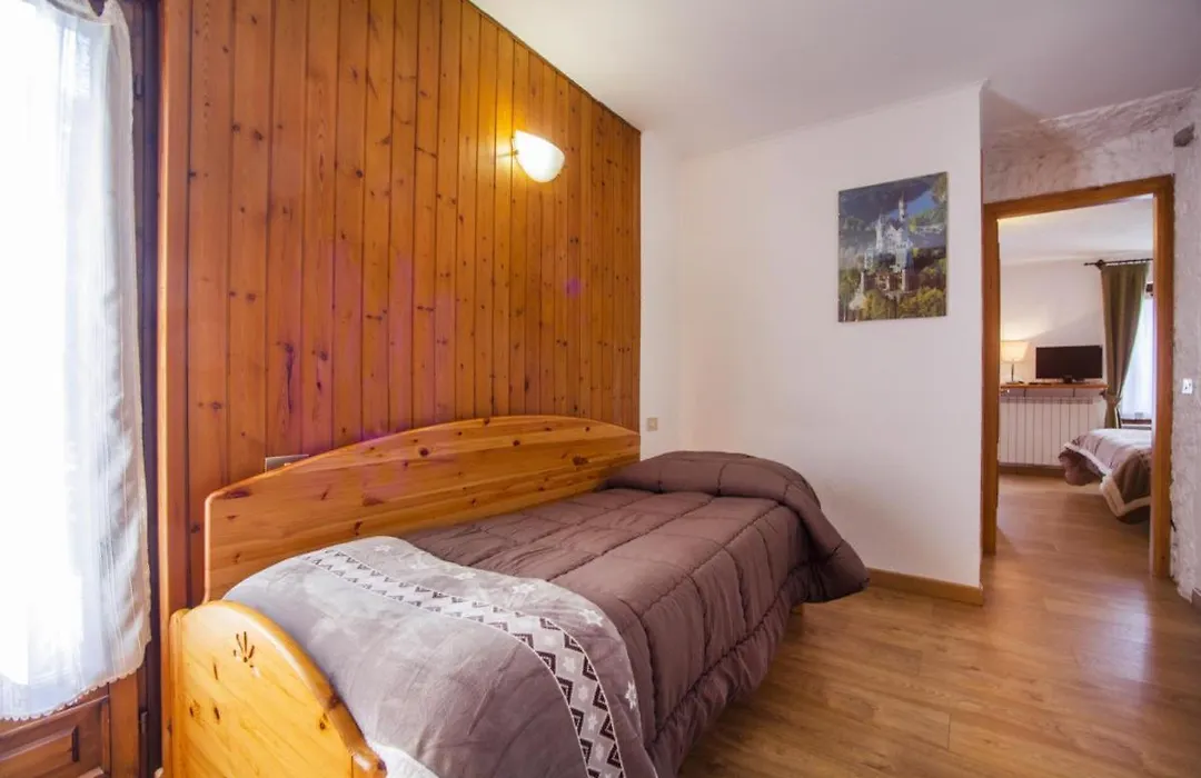 Hotel Chalet Joli-1