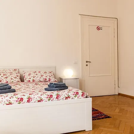 Villa Anita Rooms-3