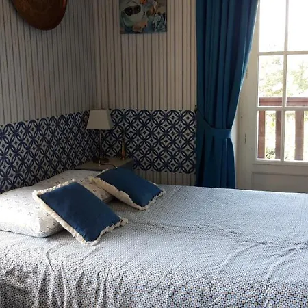LE CHALET SUISSE - Chambre bleue-3